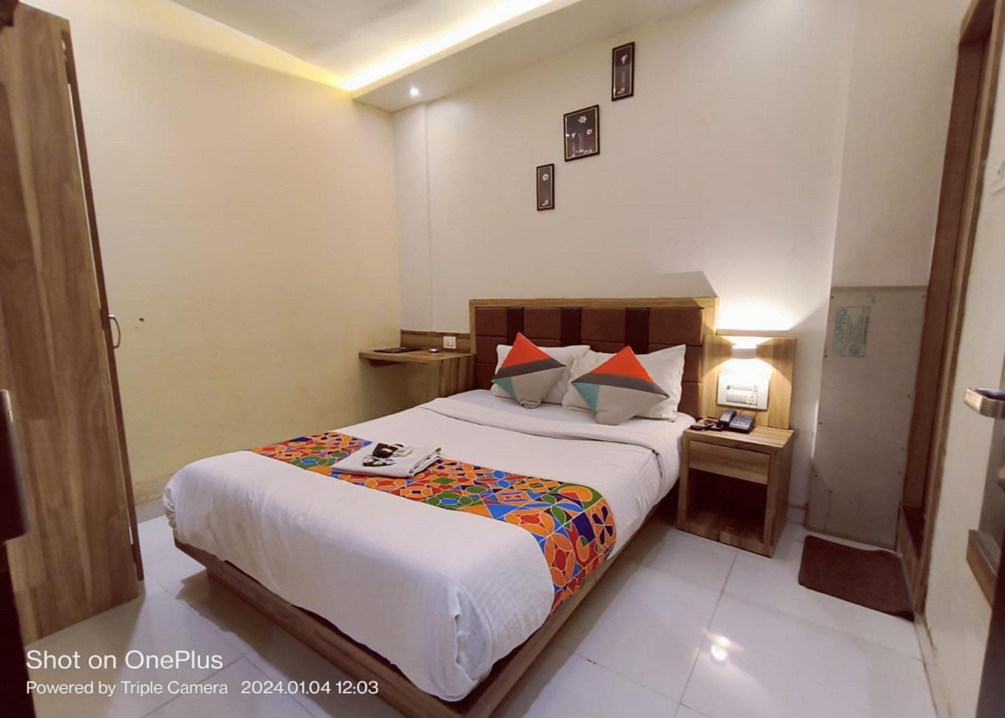 Gateway Inn Mumbai Ngoại thất bức ảnh